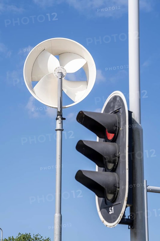 A mini wind power plant in the small Dutch town of Haarlemmermeer supplies the traffic lights at a road junction with electricity, test facility to test the effectiveness of such mini windmills to supply other areas, such as street lighting, with climate-neutral energy, Bennebroekerweg junction, Rijnlanderweg, Netherlands