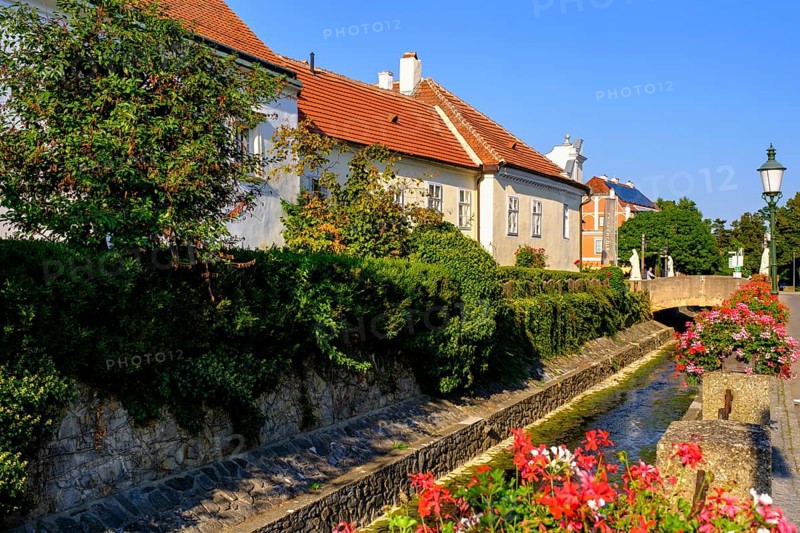 Loisbach Bridge, Loisbach, Langenlois, Waldviertel, Lower Austria, Austria, Europe