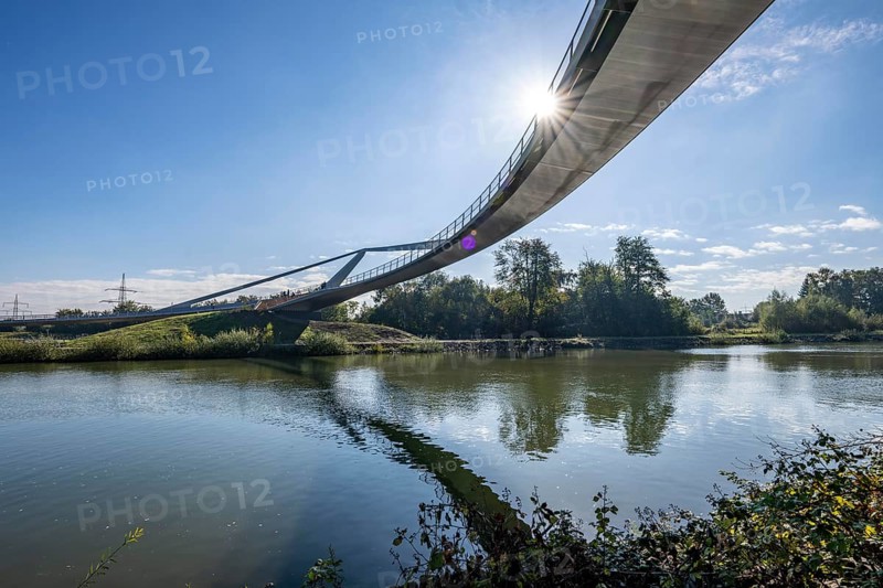 New bridge over the Rhine-Herne Canal and the Emscher, leap over the Emscher, bicycle and pedestrian bridge, 412 metres long, at the so-called Emscherland, Castrop-Rauxel water cross, North Rhine-Westphalia, Germany, Europe