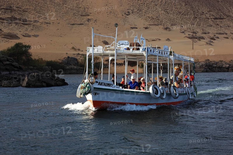 Excursion boat on the Nile, between Aswan and the Nubian villages, Upper Egypt, Egypt, Africa