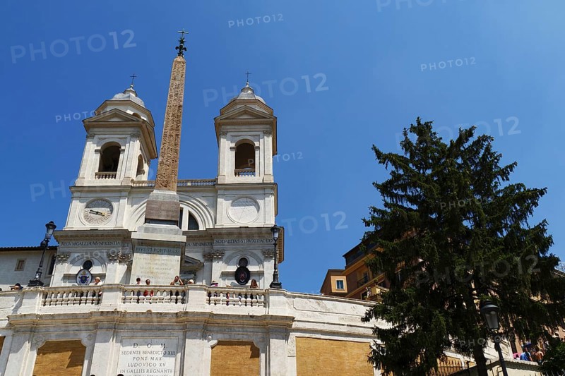 The church Santissima Trinita dei Monti, Santa Trinita dei Monti or Santissima Trinita al Monte Pincio, Most Holy Trinity on Mount Pincio, and the Obelisco Sallustiano, above the Spanish Steps in Rome, Italy, Europe
