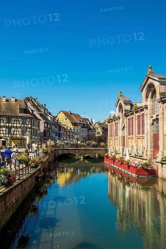 Picturesque colourful half-timbered houses, La Petite Venise, Colmar, Alsace, Bas-Rhin, France, Europe