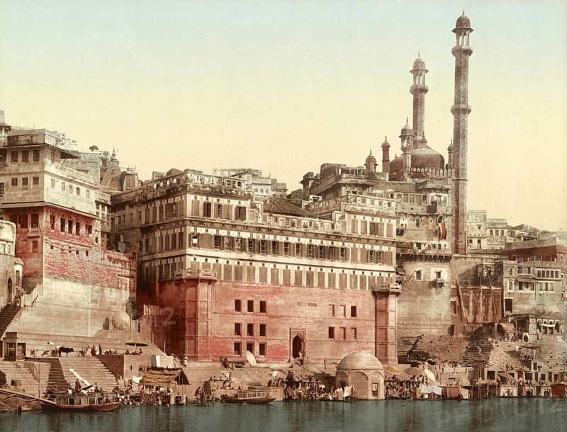 Benares, Varanasi. Aurungzebs Mosque, India, digitally restored reproduction from a 19th century original, record date not stated, Varanasi. Aurungzebs Mosque, India, digitally restored reproduction from a 19th century original, record date not stated, Asia