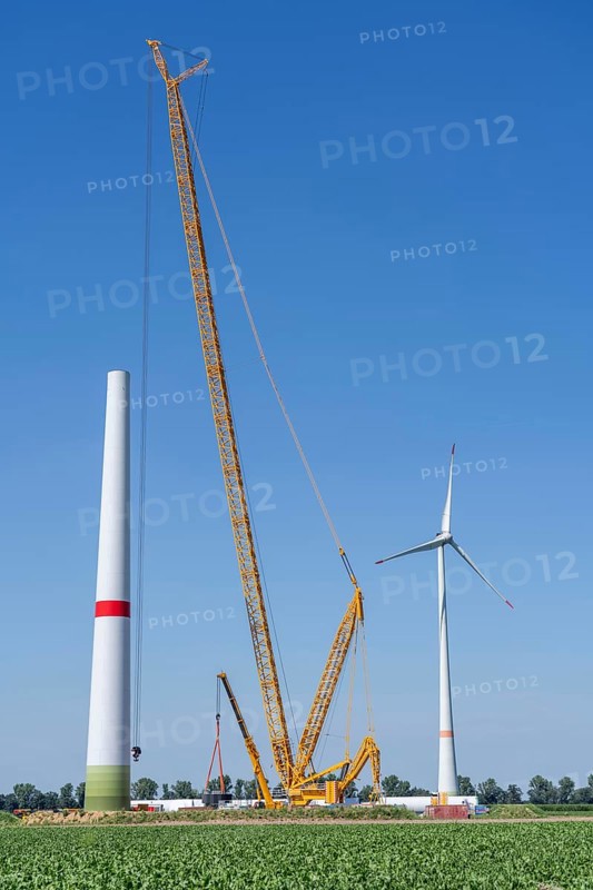 Repowering, dismantled Enercon E-58 wind turbine in a wind farm near Issum, 9 older wind turbines that have been in operation for over two decades are being replaced by a total of four Enercon E-160 turbines, under construction, with a total output of 22 megawatts, Lower Rhine, North Rhine-Westphalia, Germany, Europe