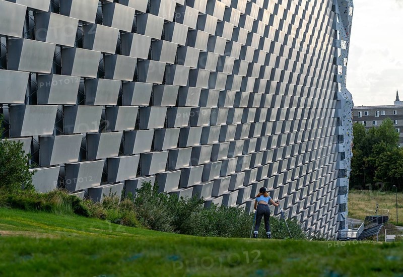 CopenHill, waste incineration plant and artificial ski slope, skiing with a view of the ski lift, 90 metres high and 400 metres long slope on artificial turf, Copenhagen, Denmark, Europe
