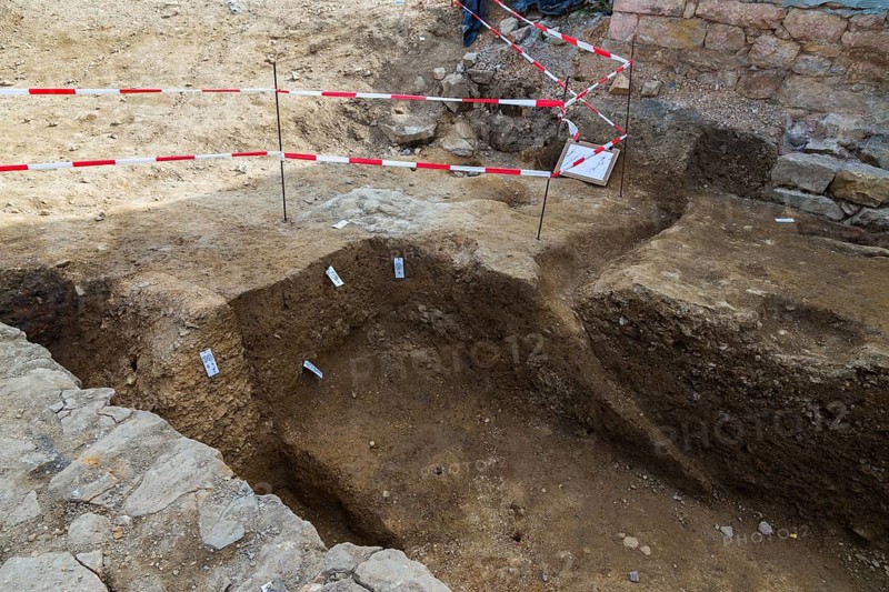 On the Open Monument Day on 08.09.2013, there was the opportunity to visit the archaeological excavations on the demolition site of the Roter Deer inn. On display were the remains of mining and an early mining settlement at the Tor tor of the medieval town, excavation site, Dippoldiswalde, Saxony, Germany, Europe