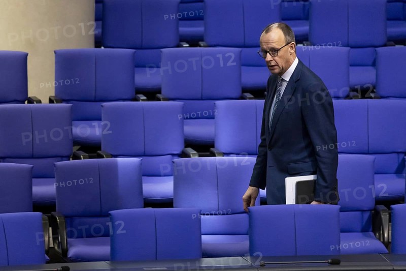 Friedrich Merz, CDU party chairman, arrives for a meeting at the German Bundestag in Berlin. Among other things, the 2024 federal budget will be discussed today. 30.01.2024