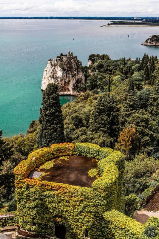 View of the castle garden and Dante Rock, Duino Castle, with spectacular sea view, private residence of the Princes of Thurn und Taxis, Duino, Friuli, Italy, Duino, Friuli, Italy, Europe