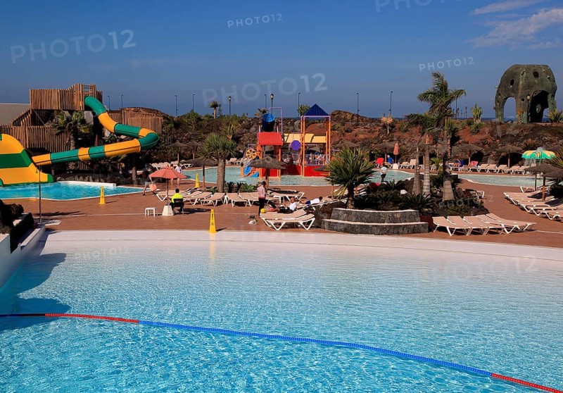 Swimming pool at Origo Mare hotel water park, Majanicho, Fuerteventura, Canary Islands, Spain, Europe