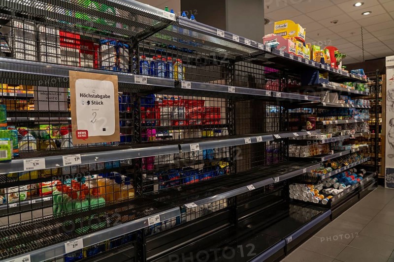 Effects of the coronavirus pandemic in Germany, Food, Empty shelves in a supermarket, No more toilet paper in stock, Maximum tax