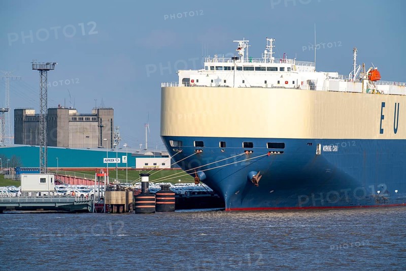 Vehicle transporter MORNING CARA in the Ems estuary, VW plant, Emden, EUKOR, South Korean shipping company, transports new cars, Lower Saxony, Germany, Europe