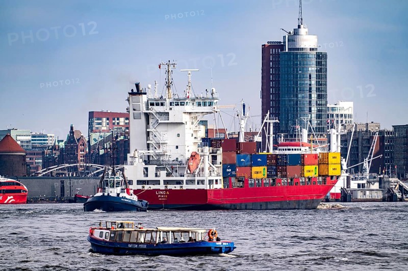 Container freighter, feeder ship on the Elbe, Elbe Philharmonic Hall, Hamburg, Germany, Europe