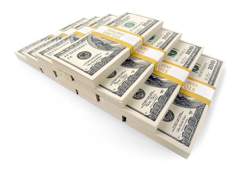 Pyramid of 100 thousand dollars of one hundred dollar bills isolated. transparent PNG