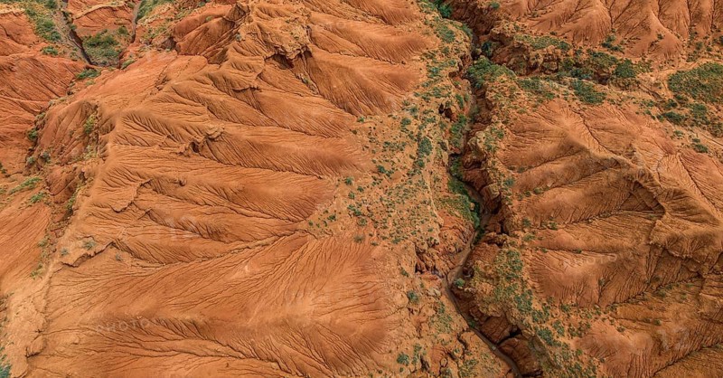 Eroded mountain landscape, top-down, canyon with red and orange rock formations, aerial view, Konorchek Canyon, Chuy, Kyrgyzstan, Asia