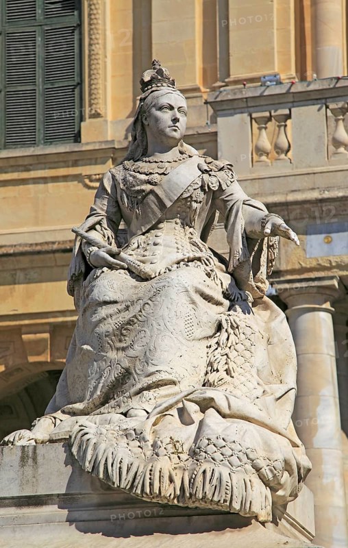 Queen Victoria statue in front of National Library building, Republic Square, Valletta, Malta, Europe