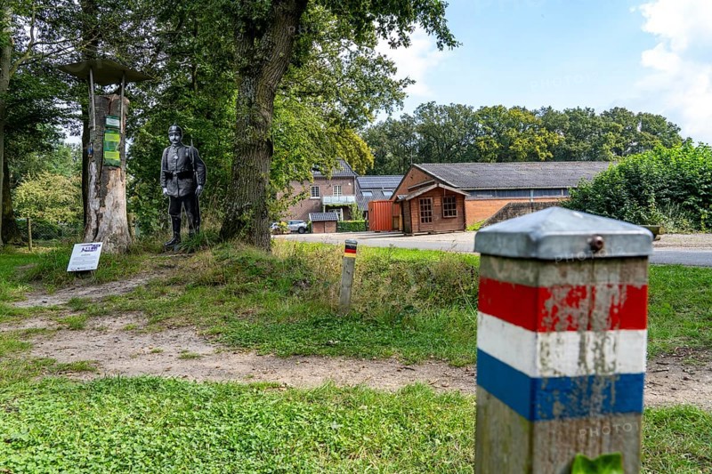The so-called Green Border, at the former border crossing Grenzweg near Straelen-Kastanienburg and NL Velden, between Germany and the Netherlands, adventure trail for children, the Smugglers' Trail, North Rhine-Westphalia, Germany, Europe
