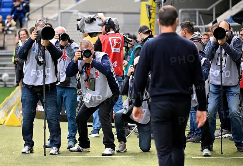 Press photographers, sports photographers photograph coach Xabi Alonso Bayer 04 Leverkusen, PreZero Arena, Sinsheim, Baden-Württemberg, Germany, Europe
