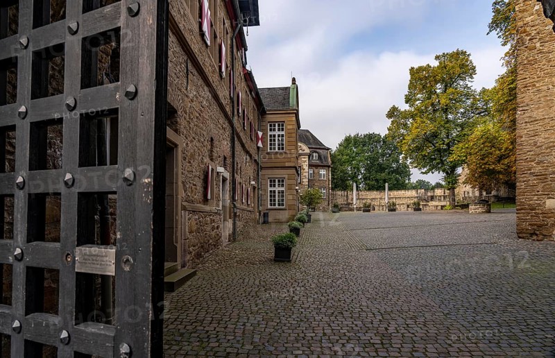 Broich Castle on the west bank of the Ruhr near the city centre, the fortification is in parts the oldest preserved early medieval fortification from the late Carolingian period north of the Alps, today a museum and event location, in Mülheim an der Ruhr, North Rhine-Westphalia, Germany, Europe