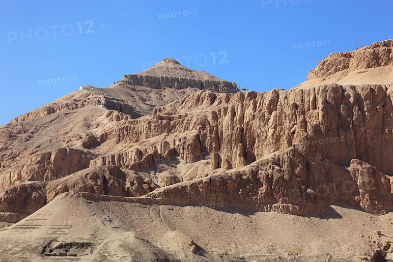 Landscape, pyramid-shaped mountain near the mortuary temple of the first female pharaoh Hatshepsut, Hatshepsut in Deir el-Bahari on the west bank of the Nile in Thebes, Africa, Egypt, Africa