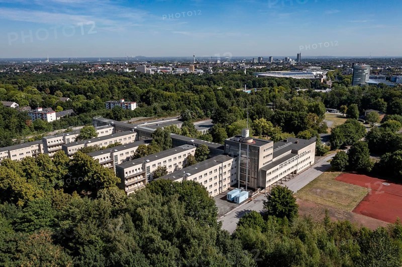 Site and building of the former police academy of the Essen police, on Norbertstraße, police property, North Rhine-Westphalia, Germany, Europe