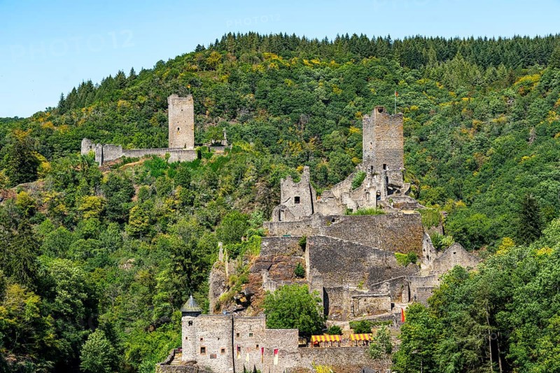 Manderscheid castles, Oberburg and Niederburg, Manderscheid, Eifel, Rhineland-Palatinate. Germany