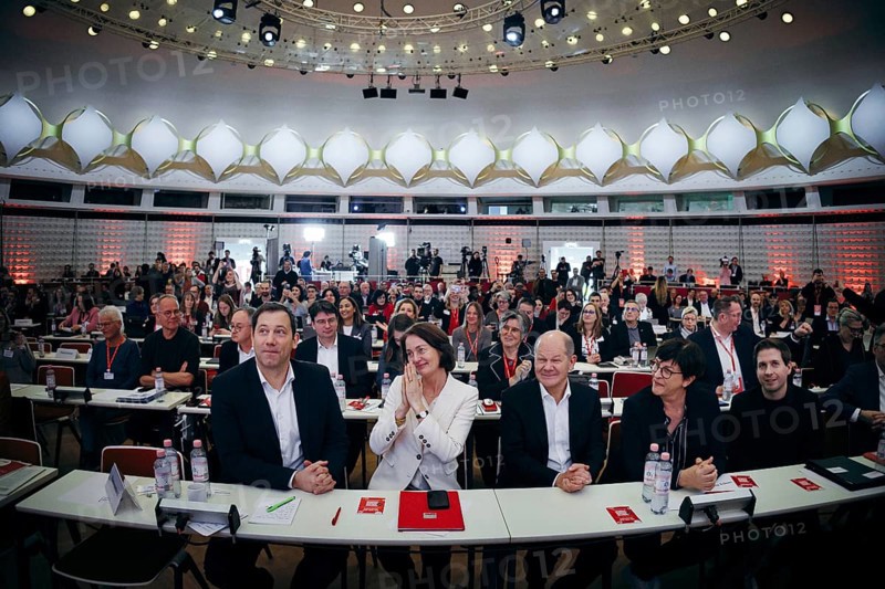 Federal Chancellor Olaf Scholz, Katarina Barley and Lars Klingbeil recorded at the European Delegates' Conference of the German Social Democratic Party in Berlin, 28 January 2024