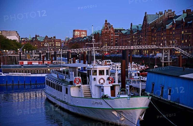 Europe, Germany, Hamburg, historic warehouse district, view from the customs canal to the former brick warehouses, Hamburg, Hamburg, Federal Republic of Germany, Europe