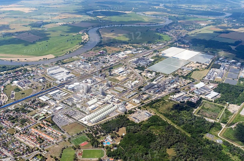 Industrial estate, Agro-Chemie Park, industry, Wittenberg, Luther city Wittenberg, nitrogen chemistry, Germany, SKW Stickstoffwerke Piesteritz, ammonia, urea manufacturer, industrial chemistry, aerial view, Elbe, Saxony-Anhalt, Europe
