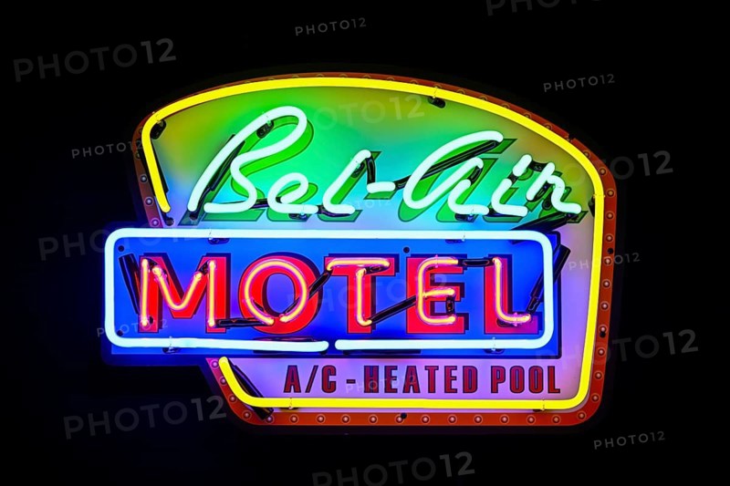 Illuminated advertising Bel-Air Motel