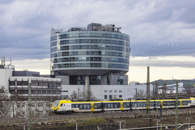Mercedes-Benz Van Technology Center (VTC), development centre for trucks in Untertürkheim, regional train, Stuttgart, Baden-Württemberg, Germany, Europe