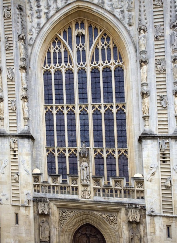 Bath Abbey frontage with ascending and descending angels, Bath, Somerset, England, UK