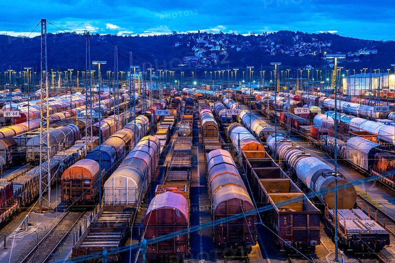 The Hagen-Vorhalle marshalling yard, one of the 9 largest in Germany, is located on the Wuppertal-Dortmund railway line and has 40 directional tracks on which goods trains are assembled, in the evening, North Rhine-Westphalia, Germany, Europe
