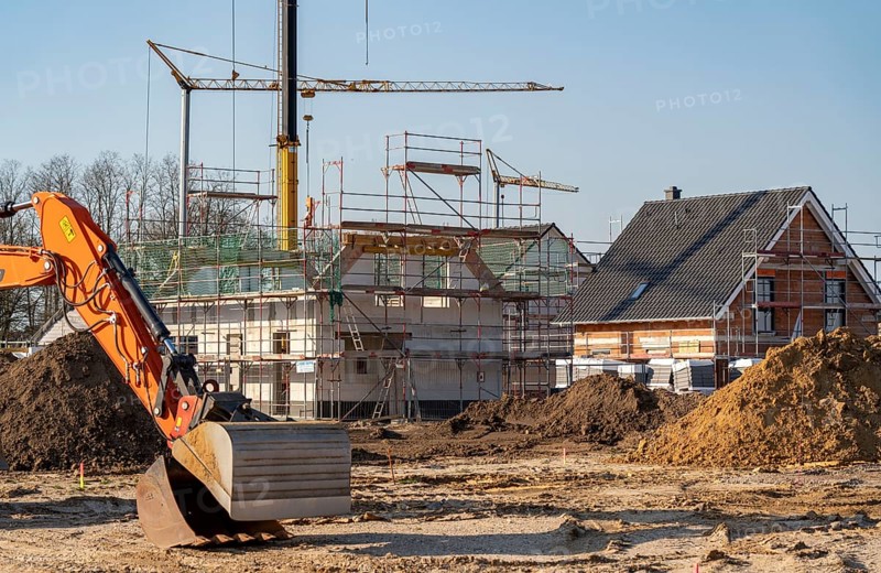 New development area, Am Schwan, in Wesel, where 70 detached and semi-detached houses are being built, Lower Rhine, Germany, Europe