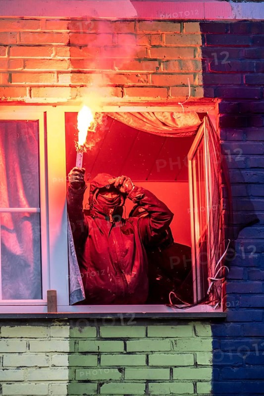 2nd day of the eviction of the Lützerath hamlet, occupied buildings of the former farm, by climate activists at the Garzweiler 2 opencast lignite mine, by the police, media, Erkelenz, North Rhine-Westphalia, Germany, Europe