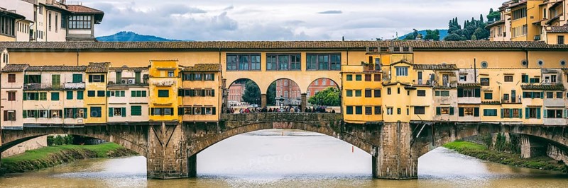 Ponte Vecchio over the river Arno, architecture, historical, history, culture, panorama, city trip, tourism, attraction, sight, Florence, Italy, Europe