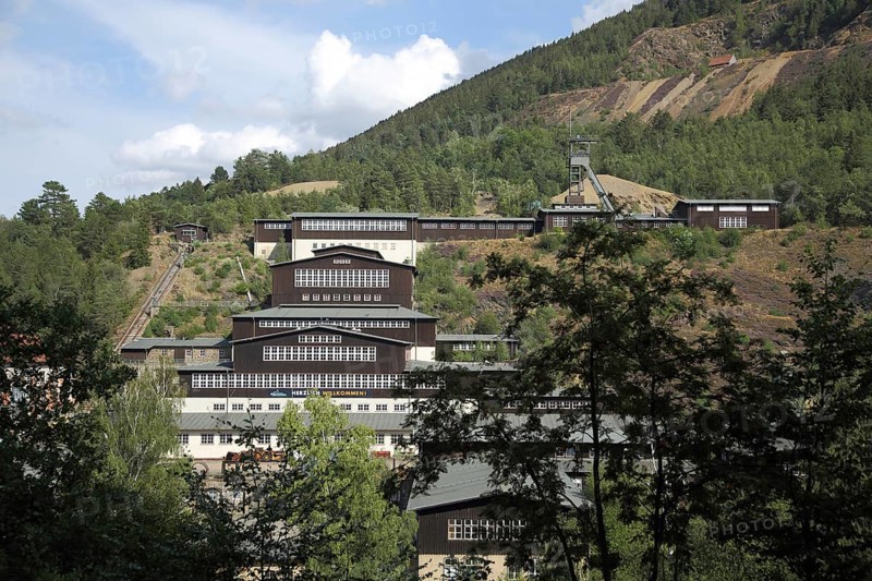 UNESCO Rammelsberg mine with winding tower and houses, ore mine, Goslar, Harz, Lower Saxony, Germany, Europe
