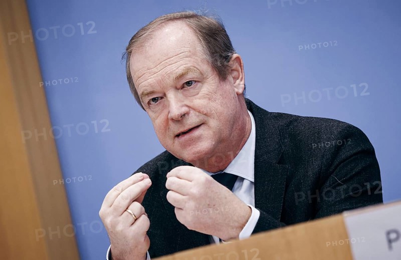 Michael Hallek, Chairman of the German Advisory Council on Health and Care, speaking at a federal press conference on the topic of quality of care and successful treatment 'Äì therefore inpatient care must be revolutionised now, in Berlin, 30.01.2024
