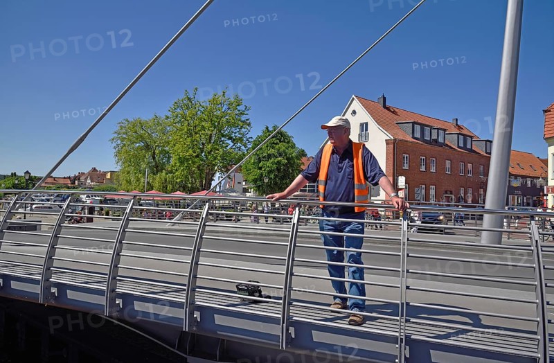 Europe, Germany, Mecklenburg-Western Pomerania, island town of Malchow, Lake Malchow, at the swing bridge, bridge keeper, Malchow, Mecklenburg-Western Pomerania, Germany, Europe