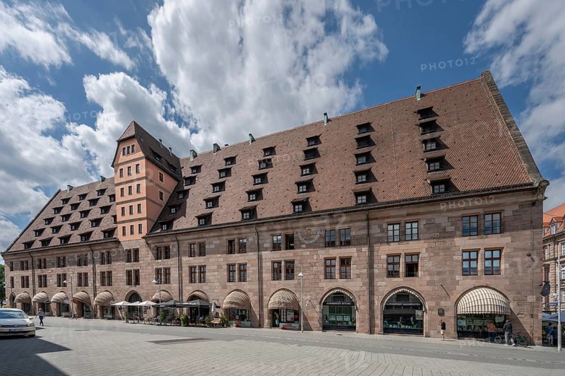 Historic toll hall, built 1498-1502, former granary, Hallplatz 2, Nuremberg, Middle Franconia, Bavaria, Germany, Europe