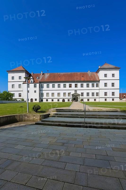 Meßkirch Castle, Castle of the Counts of Zimmern, Zimmern Castle, regular four-wing castle complex, Renaissance building, architecture, historical building, east view, park, castle garden, windows, façade, floor slabs, stairs, path, Meßkirch, Sigmaringen district, Baden-Württemberg. Germany