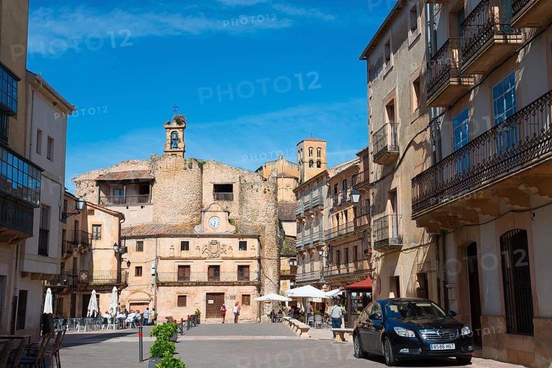 Lively square with buildings, a bell tower and street cafés in sunny weather, Castillo, old castle fortress, Plaza de España, Espana, Plaza Major, Sepúlveda, Sepulveda, Segovia, Castilla y León, Leon, Spain, Europe