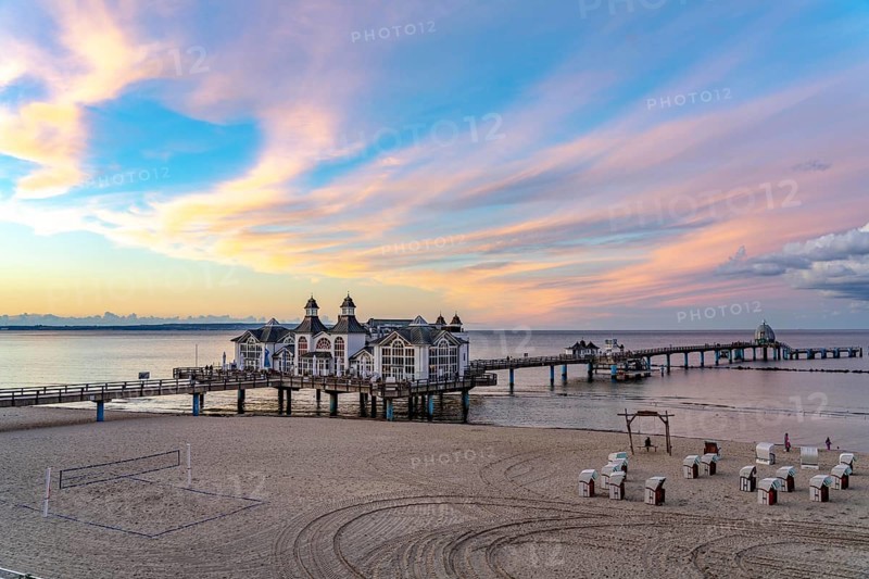 The pier of Sellin, evening mood, sunset, 394 metres long, with restaurant, jetty, beach chairs, island of Rügen, Mecklenburg-Western Pomerania, Germany, Europe