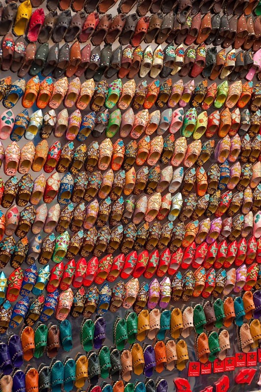 Small babouche magnets on a market, shoes, painted, trade, market, trader, bazaar, offer, colourful, handicraft, Islam, souk, medina, product presentation, display, trade, tourism, Sovenian, travel, African, Arabic, Essaouira, Morocco, Africa