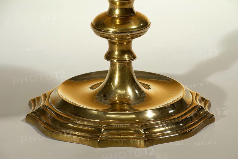 Brass chandelier, brass, brass base, semi-precious metal, copper alloy, Hamburg, Hamburg, Federal Republic of Germany