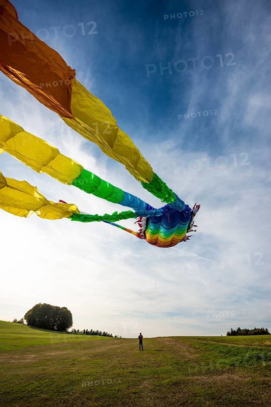 Large stunt kite, Hütten, Rickenbach, Hotzenwald, Southern Black Forest, Black Forest, Baden-Württemberg, Germany, Europe