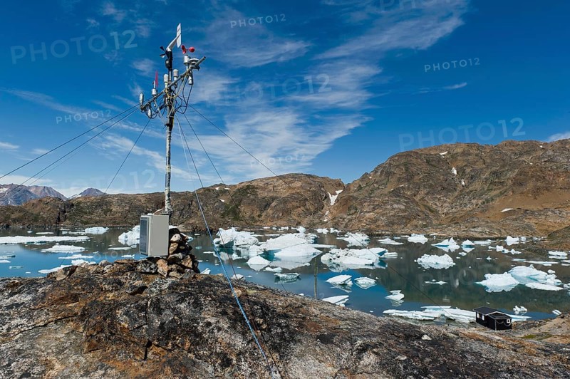 Icebergs, measuring station, Austrian polar station or polar research station Sermilik, Ammassalik Island, East Greenland, Greenland, North America