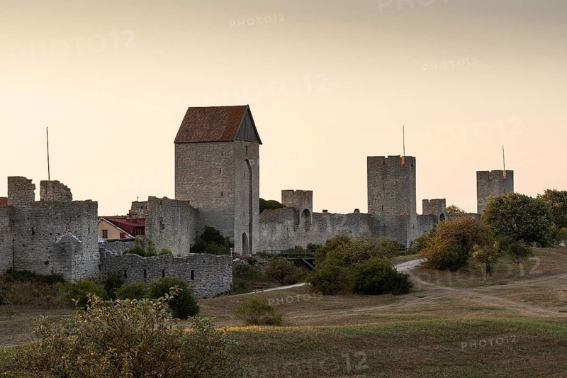 Old city wall with defence towers, former Hanseatic city of Visby, UNESCO World Heritage Site, Gotland Island, Sweden, Europe