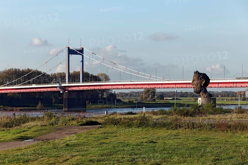 View from the Mercatorinsel to the Friedrich-Ebert-Bridge, Rhine bridge from 1954, sculpture Poseidon, Duisburg, North Rhine-Westphalia, Germany, Europe