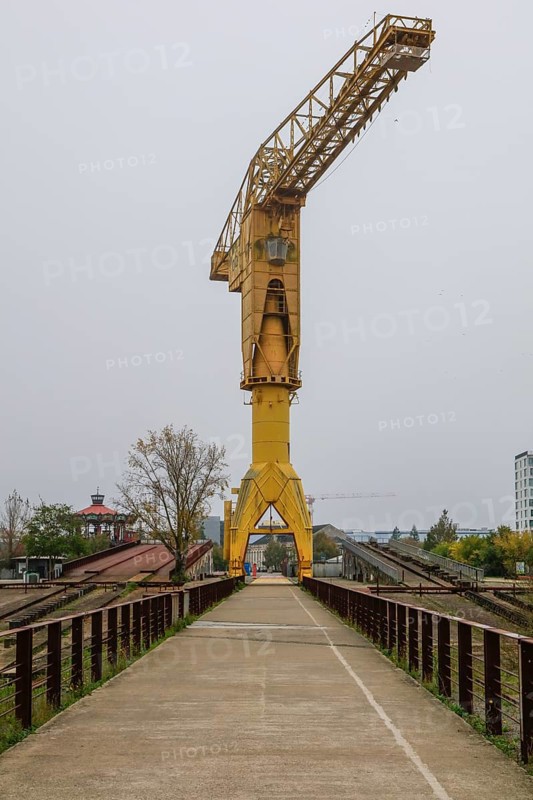 Yellow crane, former shipyard of the Chantiers d'Atlantique on the Ile de Nantes in the Loire, Nantes, Loire-Atlantique department, Pays de la Loire region, France, Europe