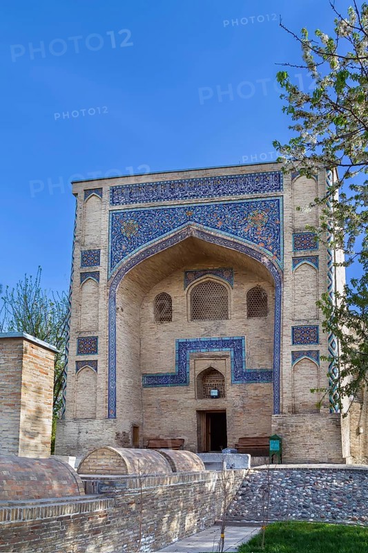 Mausoleum of Sheikh Kaffal Shoshi Muslim theologian and scientist, Tashkent, Usbekistan